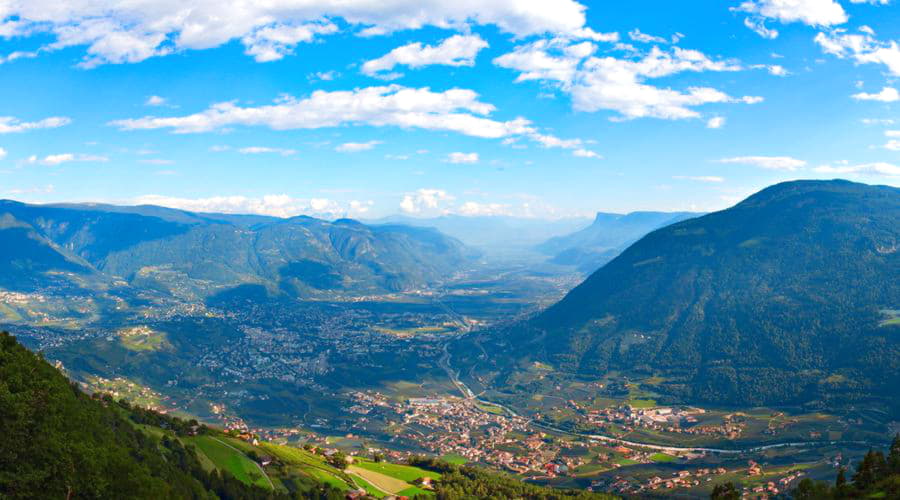 Nuestros servicios de alquiler de coches ofrecen una diversa selección de vehículos en Merano.